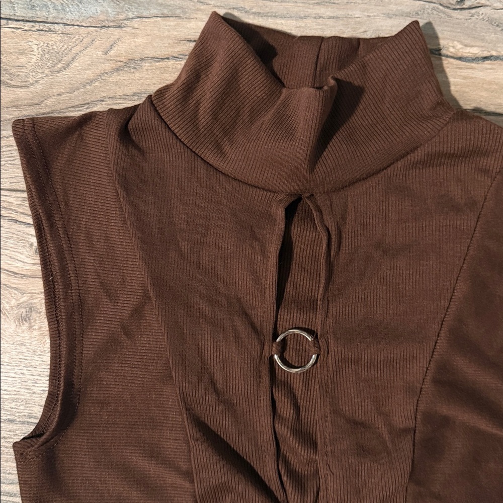 Urban outfitters Brown Sleeveless Turtleneck Top - Picture 3 of 11